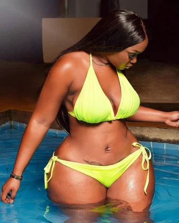 Sweet Adel — 1 / 5