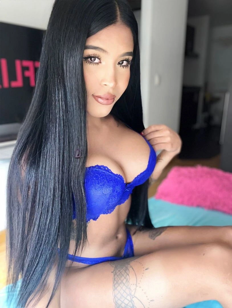Sofi Mendoza, Escort, Schalkhaar