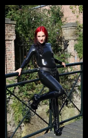 Ik Verkoop Mijn Fotos Filmpjes En Meer — 16 / 24