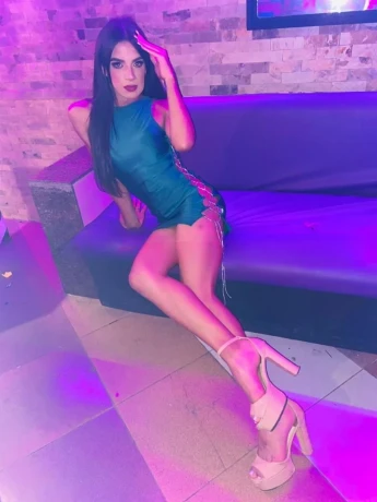 Amalia Stephania — 11 / 12