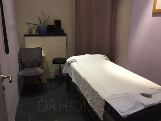 Osca Chinesische Spa Massage — 1 / 3