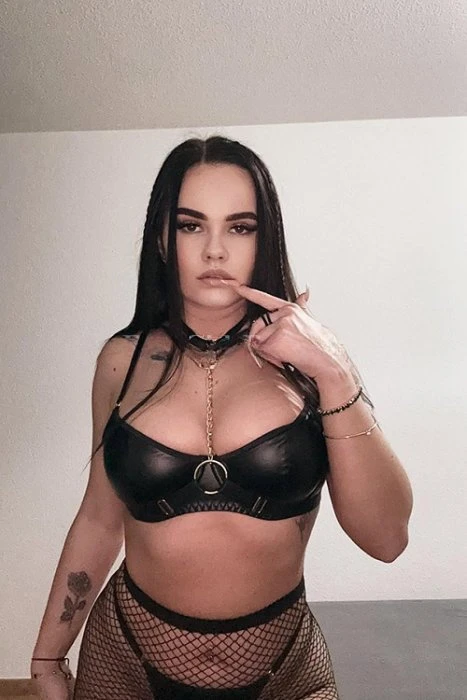 Yaren, Escort, Frankfurt am Main