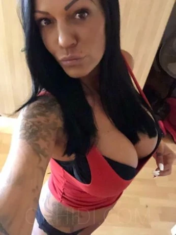 Deutsche Kathi 42 elegant & unvergesslich — 5 / 7