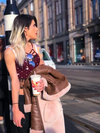 Ts Amazona — 1 / 14