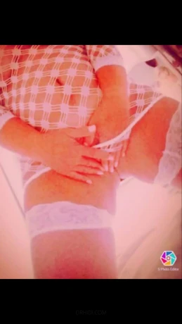 CHEATING WIFE TRIXIE — 4 / 5