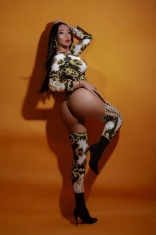 Rafaella Lux — 4 / 13