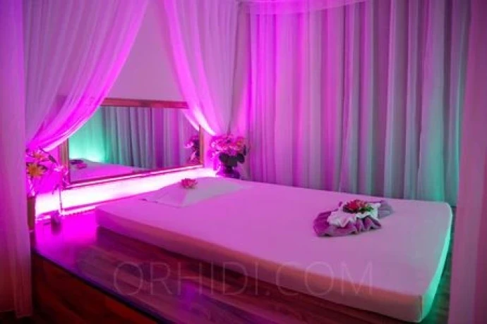 Suriya Massage — 11 / 15