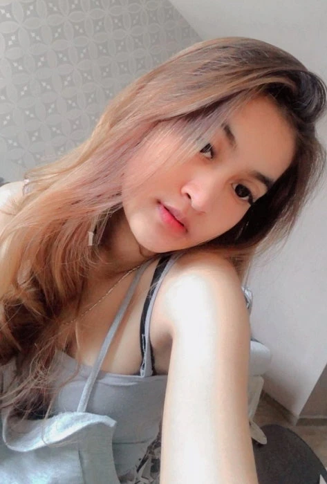 Sisca — 2 / 3