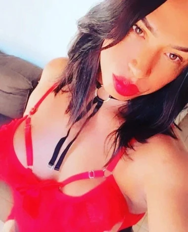 Trans Erika Rodrigues Xxl — 2 / 6