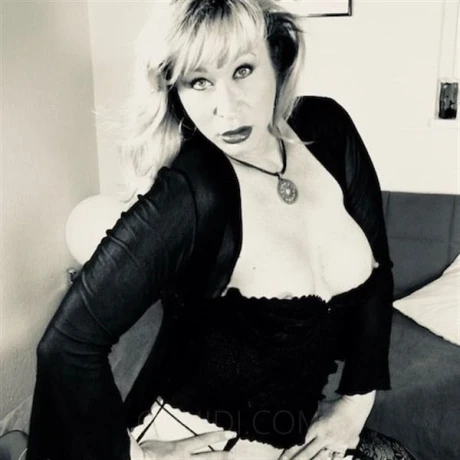 deutsche Trans Roxy erotische Massage — 2 / 15
