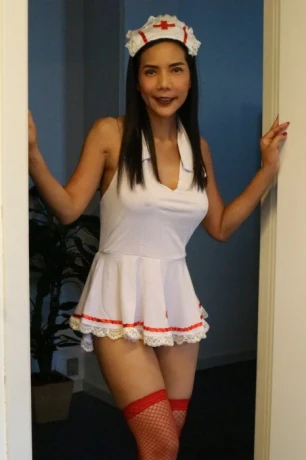 Sarahbangkok — 3 / 4