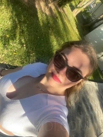 Laura — 13 / 14