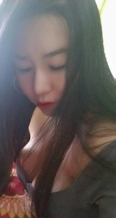 Mona — 6 / 7