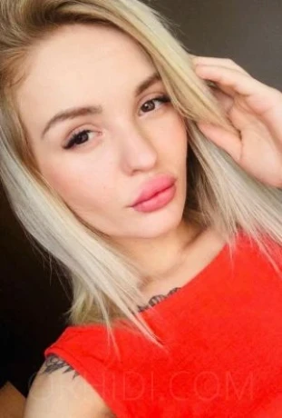 Yulia — 2 / 6