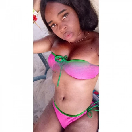 Dayanna Trans — 2 / 5