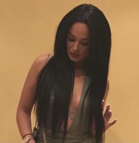 Deutsche Vivienne — 4 / 5