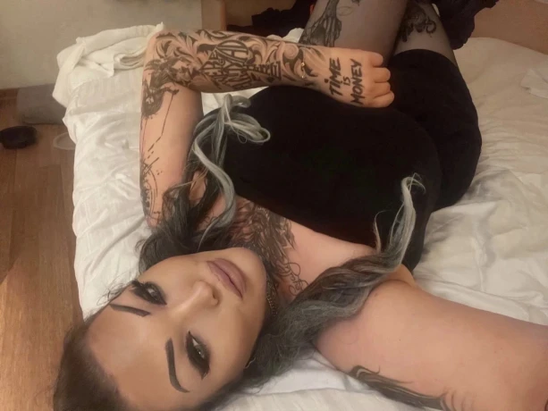 Elena Hotxx — 7 / 20