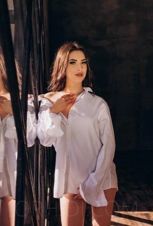 Monika, Escort, Istanbul