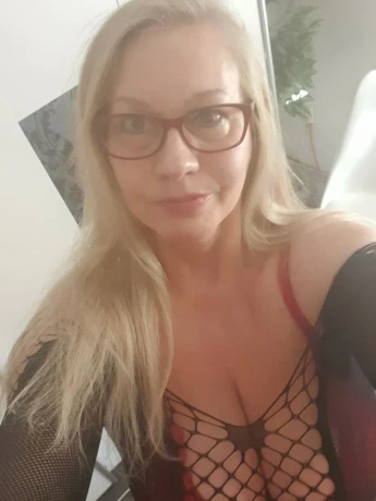 Michelle Dt Milf 55j Super Service — 3 / 11