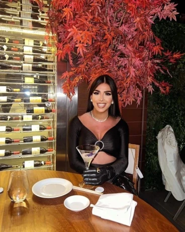 Alejandra — 4 / 13