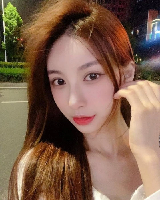 Mimi — 2 / 3