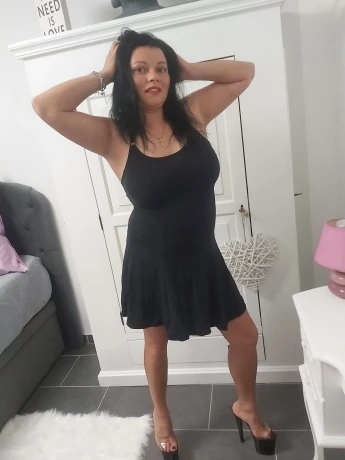 Olivia 28 — 9 / 17