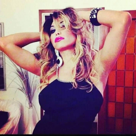 Alexandra Bittencourt — 8 / 12