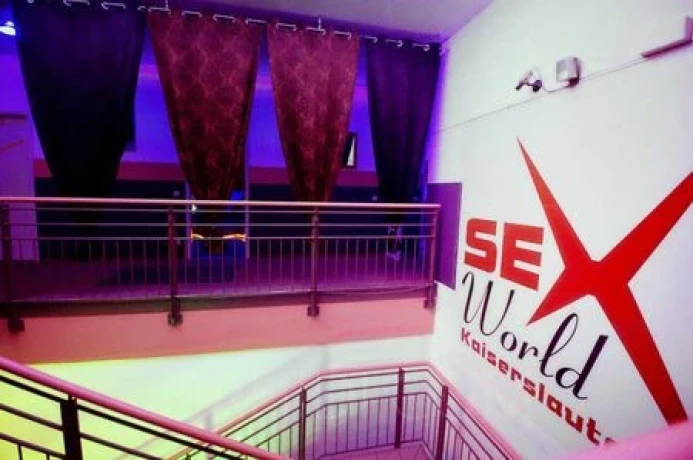 Sex World — 2 / 13
