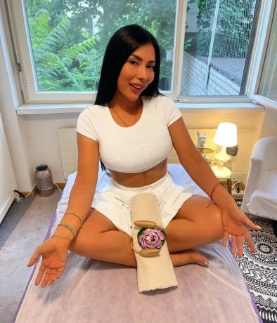 Erotische Masseurin Camila In Basel Naehe Sbb — 4 / 5