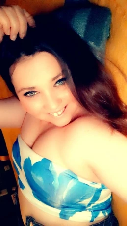 Kamilla Aus Ungarn — 6 / 8