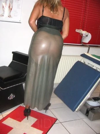Lady Bizarr - Studio+Gyn.-Stuhl vorh. — 6 / 16
