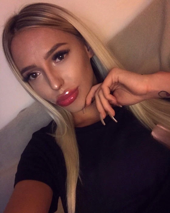 Kendal, Escort, Kryvyi Rih