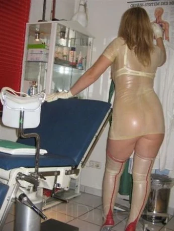 Lady Bizarr - Studio+Gyn.-Stuhl vorh. — 8 / 16
