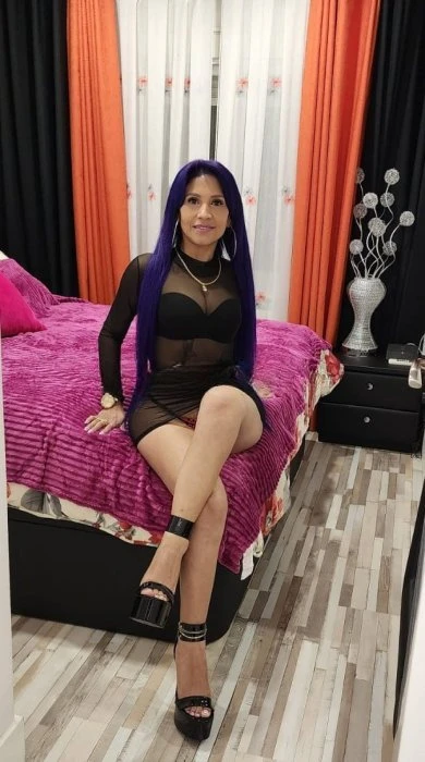 Maribel, Escort, Arnhem