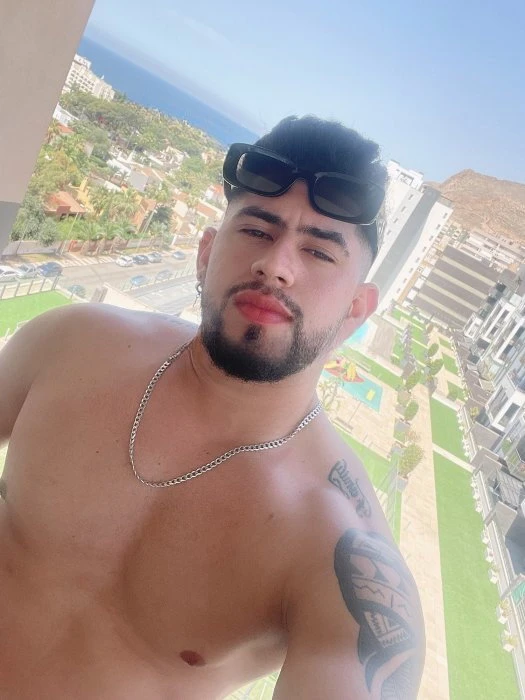 Santiago, Escort, Terrassa