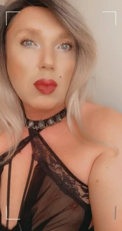 Katia Travestie — 3 / 9