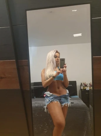 Trans Thays Ribeiro1 — 8 / 9