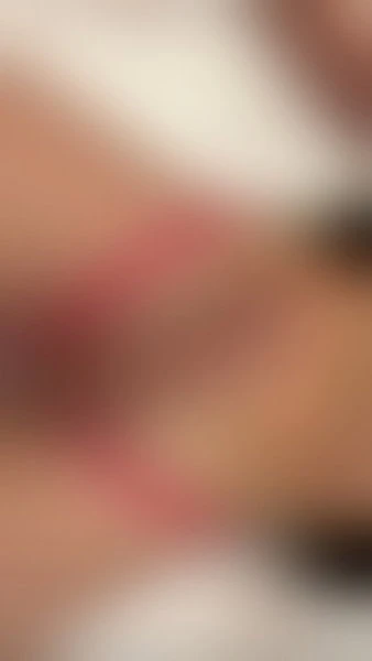 Jade Valverde — 2 / 5