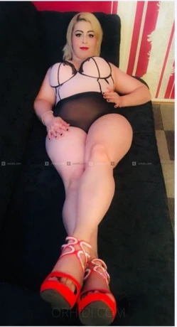 Bi-girls Desi  & Roksana — 5 / 10