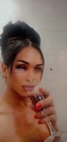 Kamila Kalunga — 3 / 9