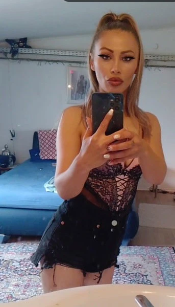 Francesca — 3 / 5