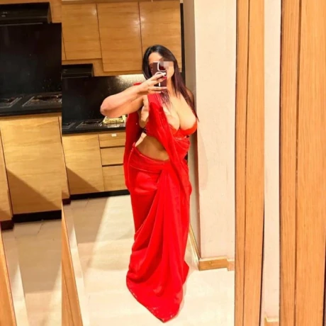 Priya Pornstar — 6 / 8