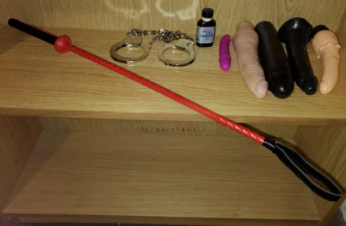 Clara Medina — 7 / 8