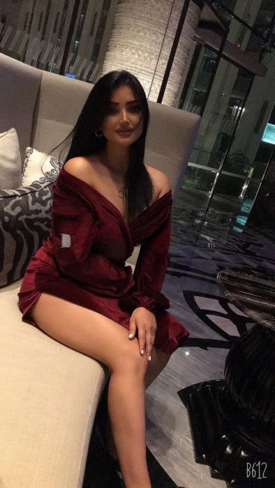 Zeina — 7 / 8