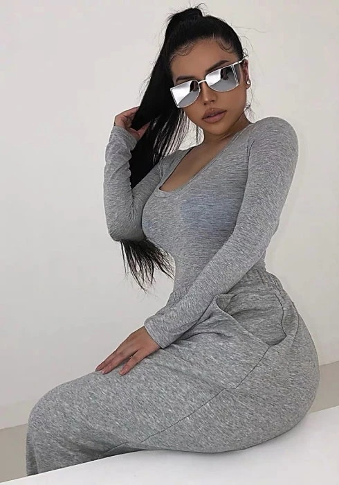 Katie — 4 / 7