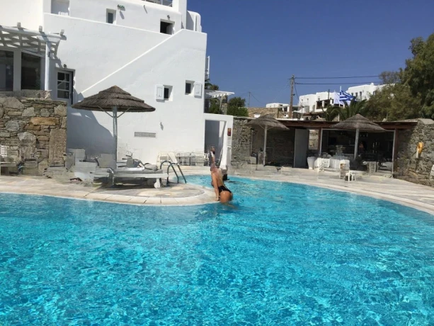 Bianca Elite — 9 / 10