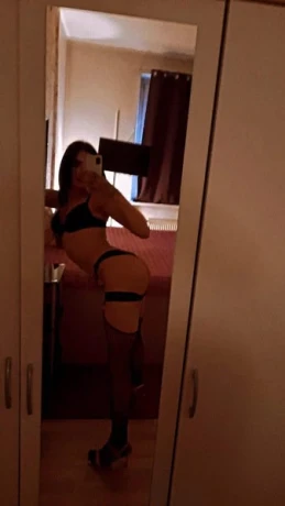 Heisser Teenie Trans Daria 20j Mega Service — 4 / 6