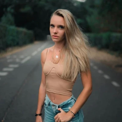 Yara, Escort, Paris