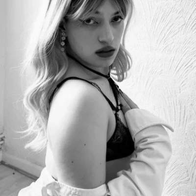 Taylor, Escort, Milan