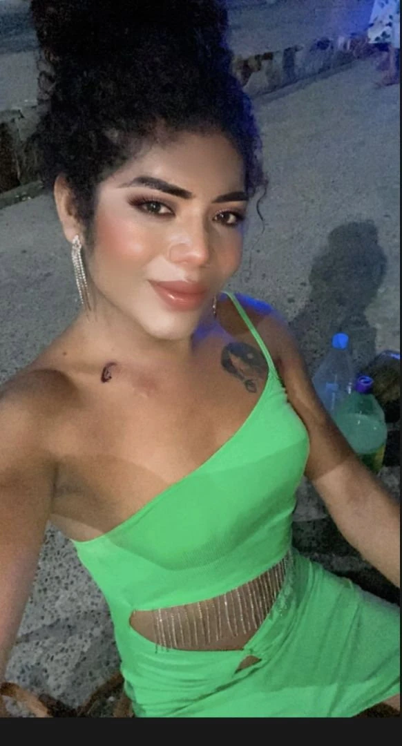 Dayanna Hernández — 2 / 12